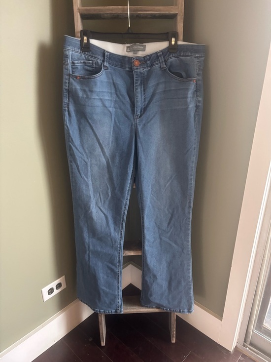 Wit&Wisdom Barely Bootcut Jeans - Picture 3 of 7